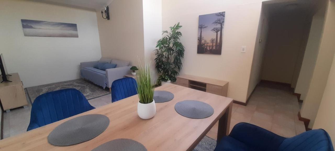 Impala Suite -Entire Unit- 2 Bedroom With 1 Ensuite Bathroom Ледисмит Экстерьер фото